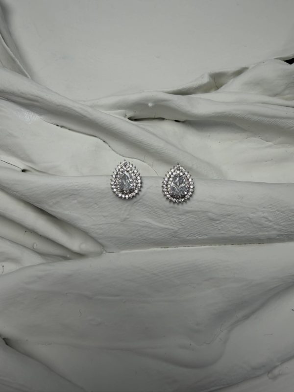 Pure crystal earrings